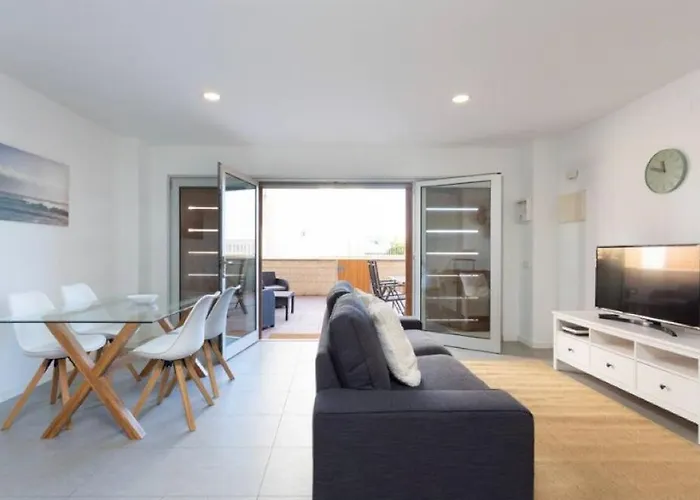 Modern Seafront Flat With A Private Garage شقة El Médano