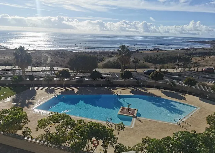 Apartamento Modern Seafront Flat With A Private Garage *