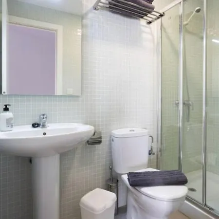 アパート Modern Seafront Flat With A Private Garage *