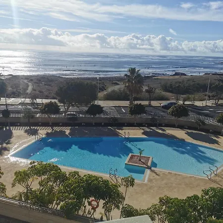 アパート Modern Seafront Flat With A Private Garage *